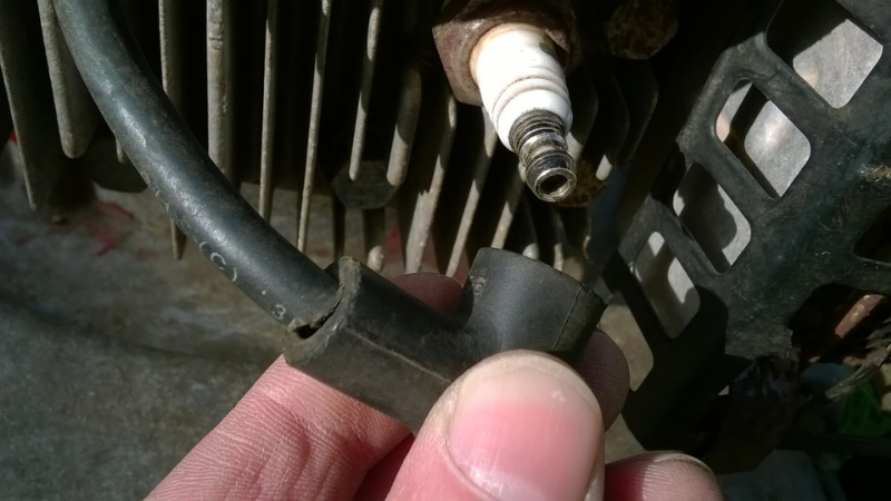 Why Is Gas Coming Out Of My Carburetor - Inspect Wheather The Gas Line Is Spilled Or Not